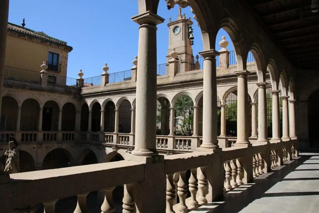 Institut d'Estudis Catalans